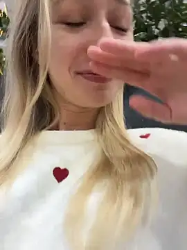 Lia  Love online show from November 24, 12:05 pm