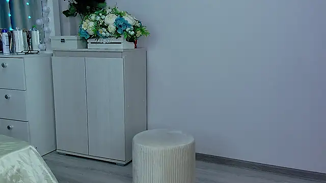 Snapshot of honey_yani chatting on March 17, 1:24 am honey yani online show from March 17, 1:24 am