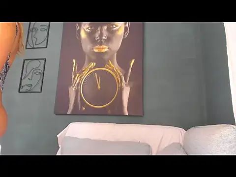 Snapshot of kriztaljessika chatting on November 20, 4:34 am kriztaljessika online show from November 20, 4:34 am