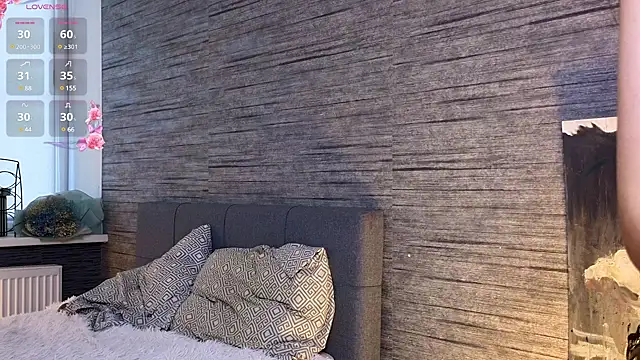 MerylHedley online show from March 15, 10:13 am