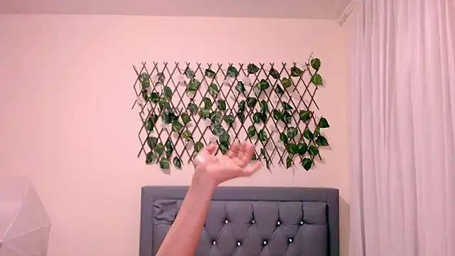 Kay LustyWife online show from December 4, 3:26 am