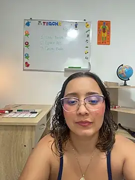 Snapshot of Kay_LustyWife chatting on May 14, 12:06 am Kay LustyWife online show from May 14, 12:06 am