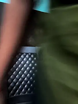 Snapshot of NEETU-89 chatting on September 26, 3:32 am NEETU-89 online show from September 26, 3:32 am