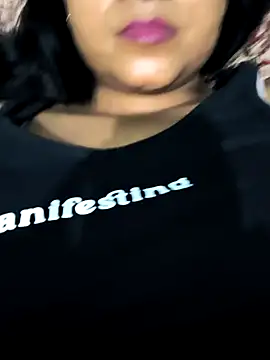 Snapshot of NEETU-89 chatting on October 12, 3:33 pm NEETU-89 online show from October 12, 3:33 pm