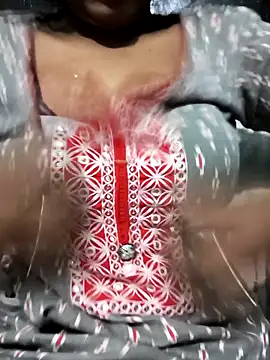 Snapshot of NEETU-89 chatting on November 28, 2:36 am NEETU-89 online show from November 28, 2:36 am