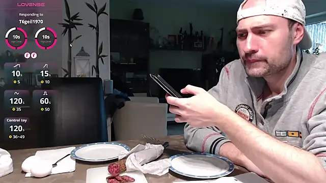 xxJANI2xx online show from April 12, 6:40 am