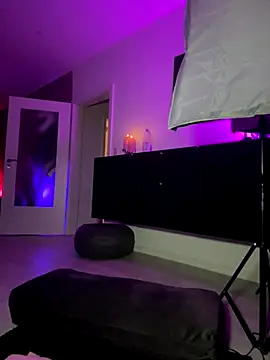 PalinaPr online show from December 17, 3:29 pm