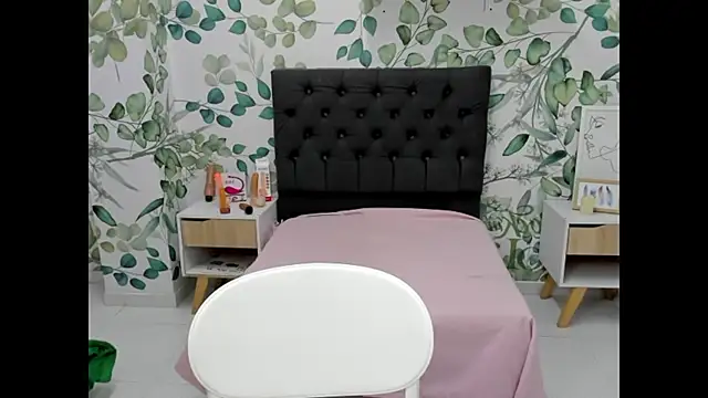 Snapshot of lauren_rios7 chatting on December 14, 12:55 am lauren rios7 online show from December 14, 12:55 am