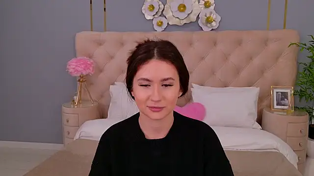 milaleoneli online show from March 1, 12:34 pm