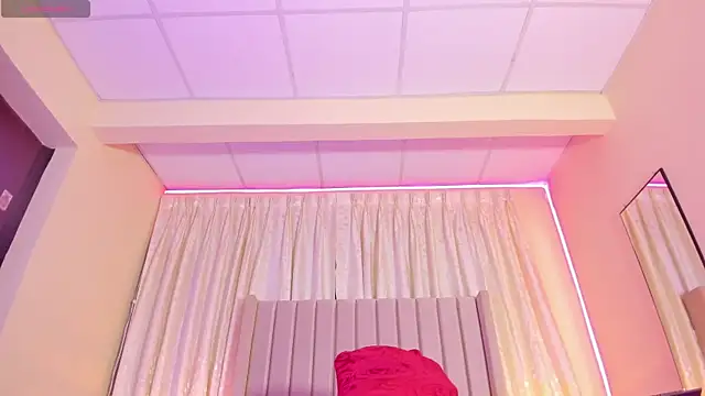 Snapshot of Aliison_Smith chatting on January 11, 2:52 am Aliison Smith online show from January 11, 2:52 am