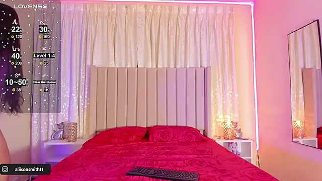 Snapshot of Aliison_Smith chatting on February 9, 3:53 am Aliison Smith online show from February 9, 3:53 am