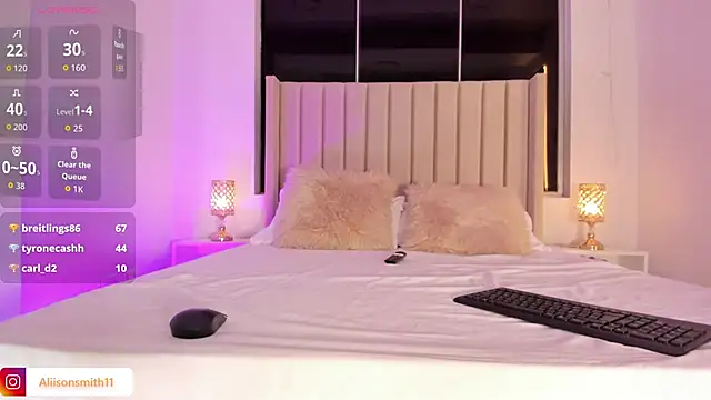 Snapshot of Aliison_Smith chatting on December 14, 4:18 am Aliison Smith online show from December 14, 4:18 am