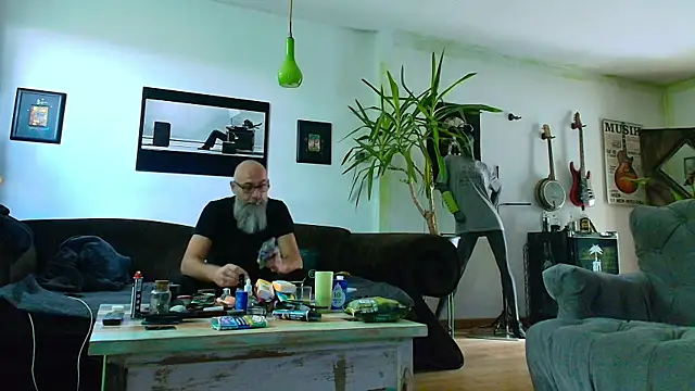 Kingsscepter online show from September 27, 9:25 am