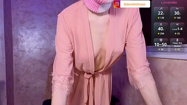 Snapshot of Domiiiniiicana chatting on February 19, 10:50 pm Domiiiniiicana online show from February 19, 10:50 pm