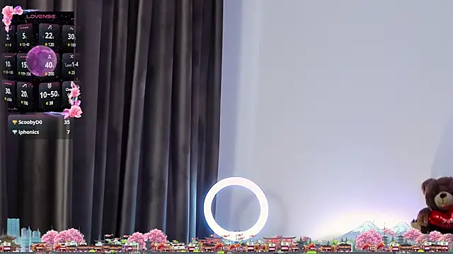 AveryWillow online show from March 9, 2:43 pm