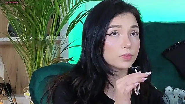 AveryWillow online show from November 2, 7:55 am