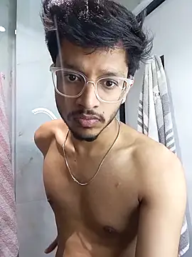 skinnyyyyyyyyy online show from November 11, 4:45 am