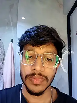 Snapshot of skinnyyyyyyyyy chatting on May 15, 4:19 am skinnyyyyyyyyy online show from May 15, 4:19 am