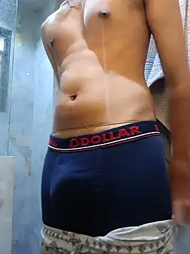 skinnyyyyyyyyy online show from June 24, 4:33 am