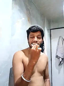 skinnyyyyyyyyy online show from June 26, 4:28 am