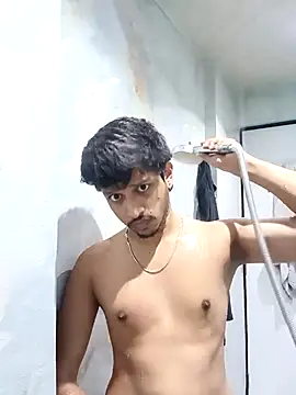skinnyyyyyyyyy online show from July 1, 4:03 am