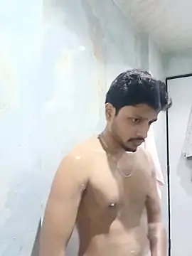 skinnyyyyyyyyy online show from August 1, 3:39 am
