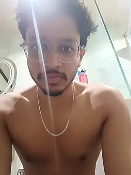 skinnyyyyyyyyy online show from August 5, 4:37 am