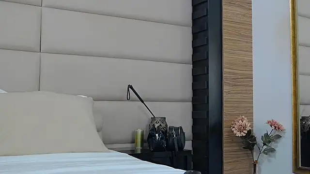 ClaraEcho online show from December 11, 7:31 am