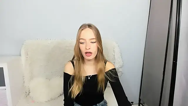 LilaGold online show from November 17, 5:08 pm