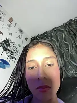 Snapshot of Bonnie_willliams19 chatting on April 2, 4:54 am Bonnie willliams19 online show from April 2, 4:54 am