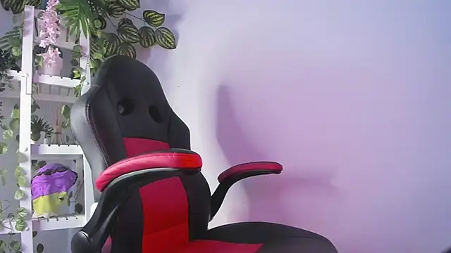 Snapshot of the_beast_master_ chatting on January 20, 12:07 pm the beast master online show from January 20, 12:07 pm