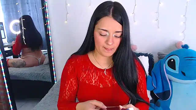 Snapshot of Samanta_james19 chatting on May 12, 5:43 pm Samanta james19 online show from May 12, 5:43 pm