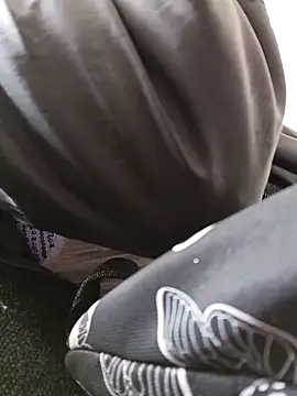 Snapshot of Hanna_Kinsley chatting on October 3, 5:32 pm Hanna Kinsley online show from October 3, 5:32 pm