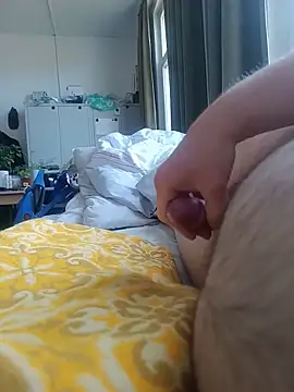 Snapshot of awesome-dirty-dick chatting on May 28, 6:43 am awesome-dirty-dick online show from May 28, 6:43 am