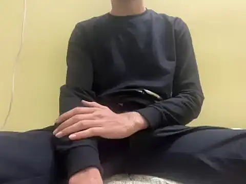 Snapshot of rahul_4u chatting on December 17, 7:37 pm rahul 4u online show from December 17, 7:37 pm