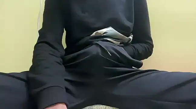 Snapshot of rahul_4u chatting on December 19, 10:34 am rahul 4u online show from December 19, 10:34 am