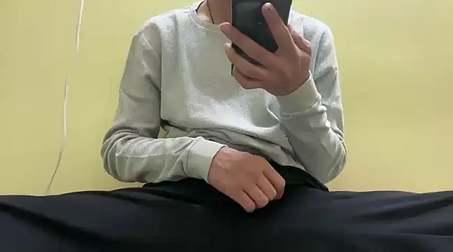 Snapshot of rahul_4u chatting on December 20, 6:56 pm rahul 4u online show from December 20, 6:56 pm