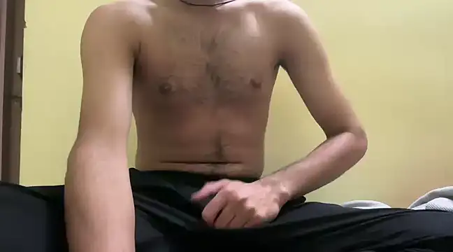 Snapshot of rahul_4u chatting on December 24, 7:55 pm rahul 4u online show from December 24, 7:55 pm