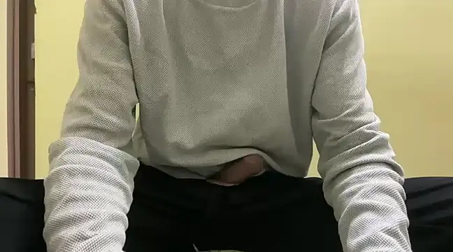 Snapshot of rahul_4u chatting on December 27, 5:16 pm rahul 4u online show from December 27, 5:16 pm