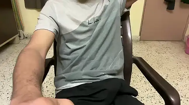 Snapshot of rahul_4u chatting on February 26, 1:08 pm rahul 4u online show from February 26, 1:08 pm