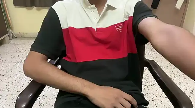 Snapshot of rahul_4u chatting on March 2, 1:05 pm rahul 4u online show from March 2, 1:05 pm