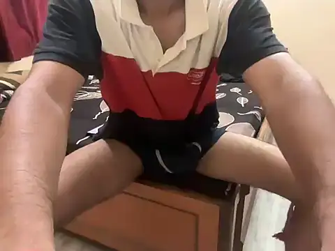 Snapshot of rahul_4u chatting on April 14, 7:42 pm rahul 4u online show from April 14, 7:42 pm