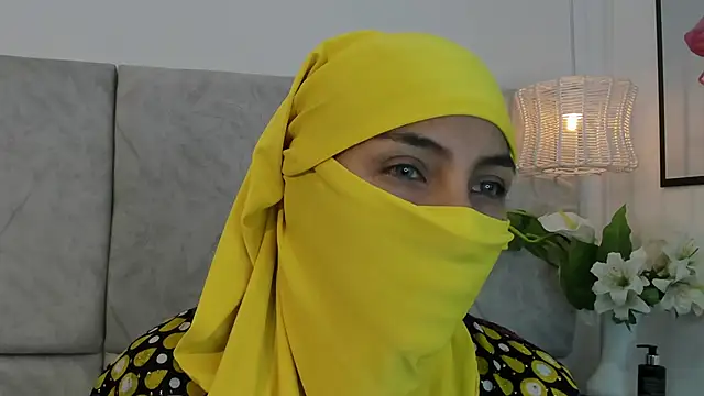 naomiii   online show from November 13, 11:53 am