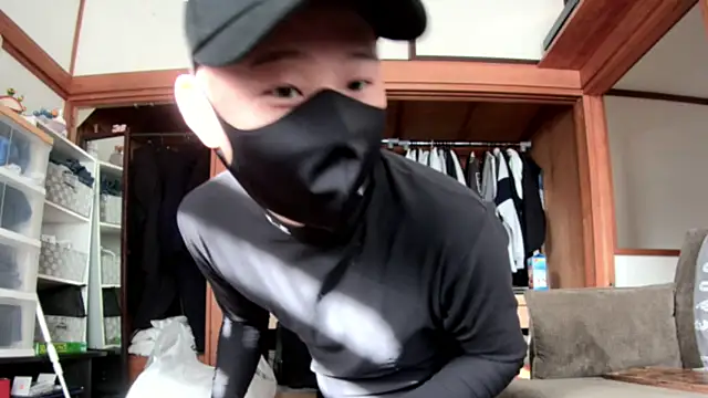 tuki fu online show from December 14, 5:07 am