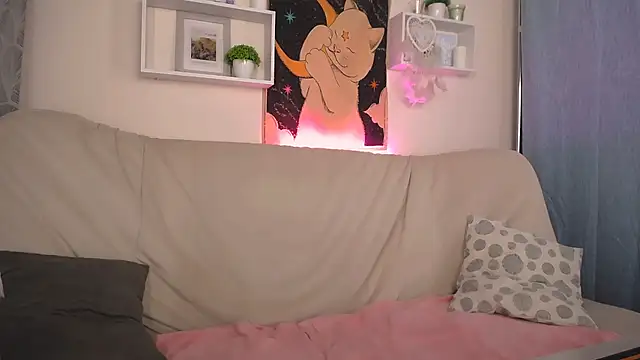 EmmaKeam online show from January 27, 12:05 pm