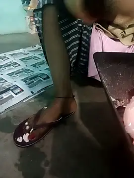 Surajpuja79 online show from January 14, 3:28 pm