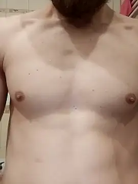 Snapshot of hoot_denis28 chatting on February 9, 12:52 pm hoot denis28 online show from February 9, 12:52 pm