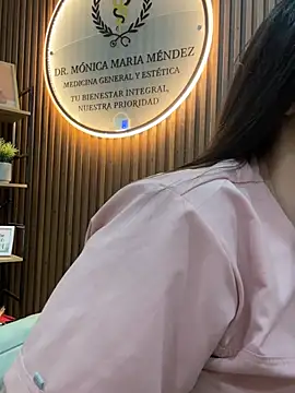 Snapshot of NATHALIA-28_ chatting on July 28, 7:39 pm NATHALIA-28 online show from July 28, 7:39 pm