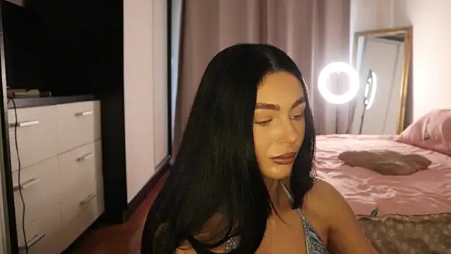 Snapshot of IvyKaelani chatting on April 3, 11:52 am IvyKaelani online show from April 3, 11:52 am