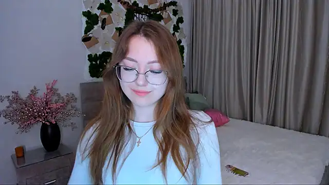 Snapshot of SereneFlame chatting on March 16, 4:20 am SereneFlame online show from March 16, 4:20 am